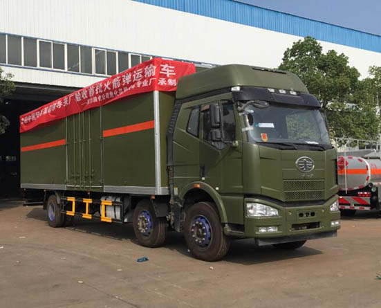 程力油化公司危化廂式廠第一單重磅出擊！