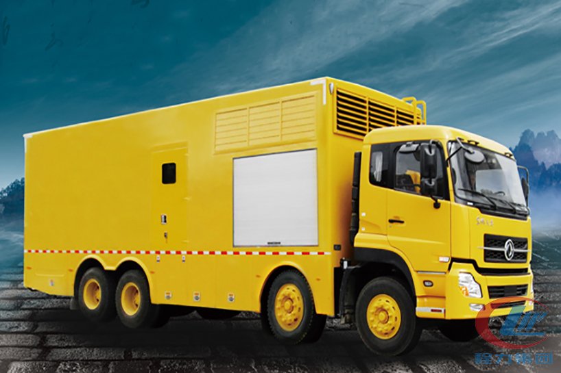 天龍前四后八應(yīng)急發(fā)電車