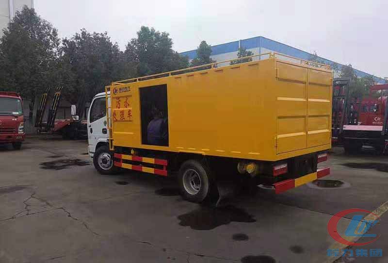 東風多利卡D6污水處理車