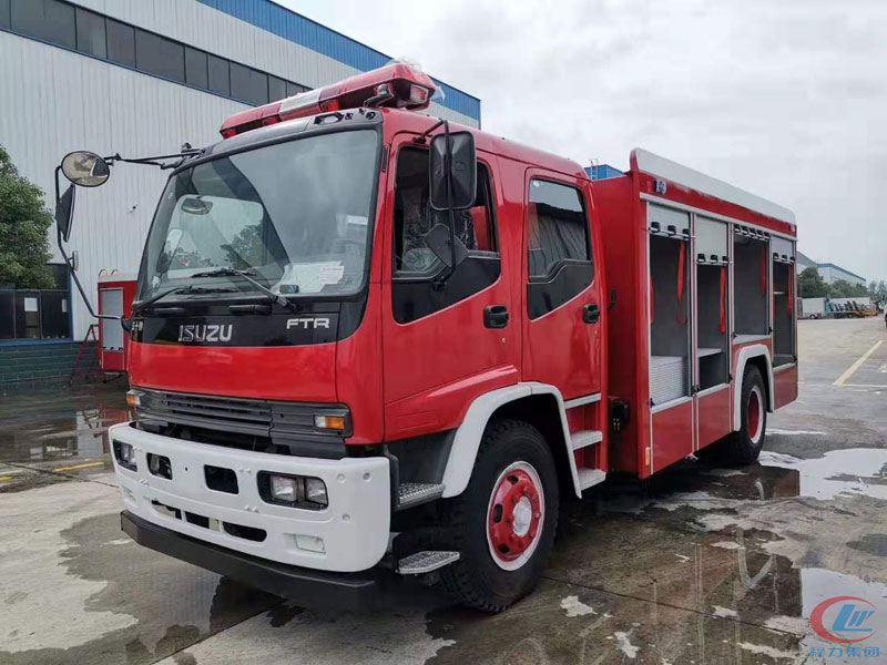 五十鈴單橋水罐消防車