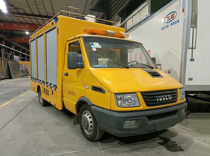 國六依維柯歐勝救險車