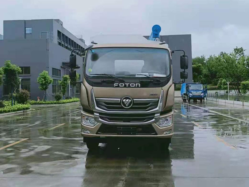 國(guó)六福田奧鈴單橋散裝飼料車(chē)