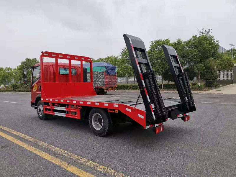 國(guó)六重汽豪曼平板運(yùn)輸車