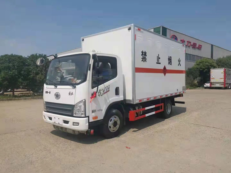 藍牌解放4.2米爆破器材運輸車