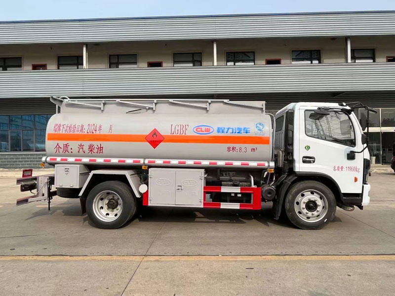 東風福瑞卡8.3立方加油車