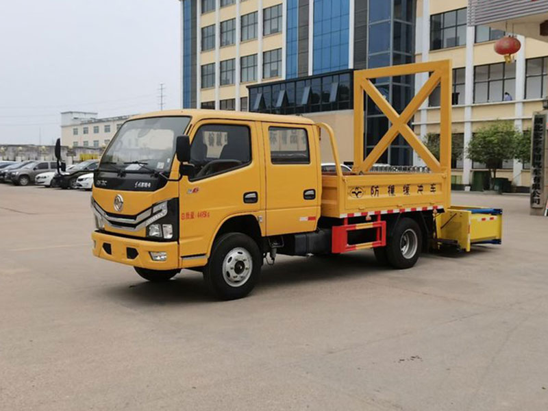 東風小多利卡D6防撞緩沖車