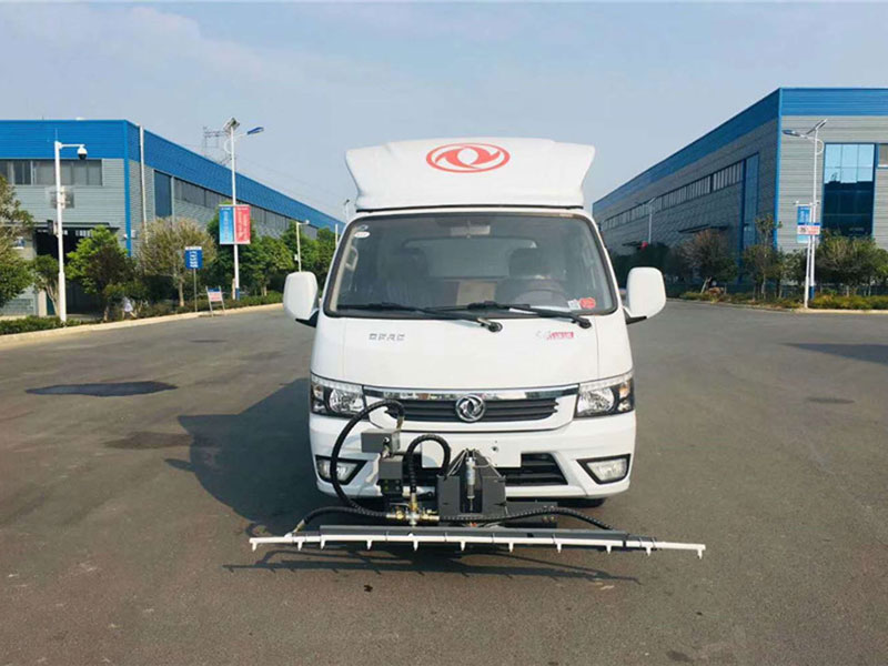 國六東風途逸路面養護車