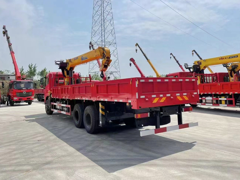 東風(fēng)K5后八輪隨車吊 國(guó)六