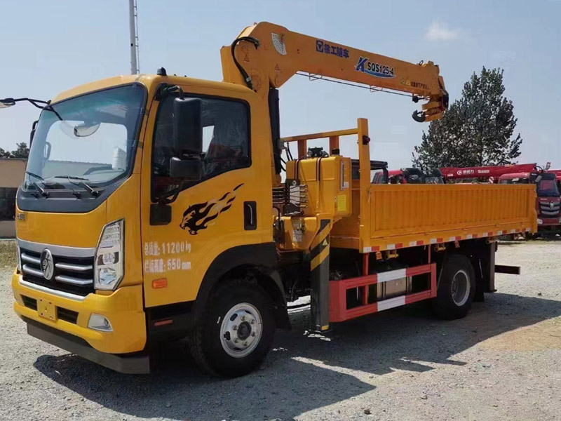 重汽王牌5噸國六隨車吊