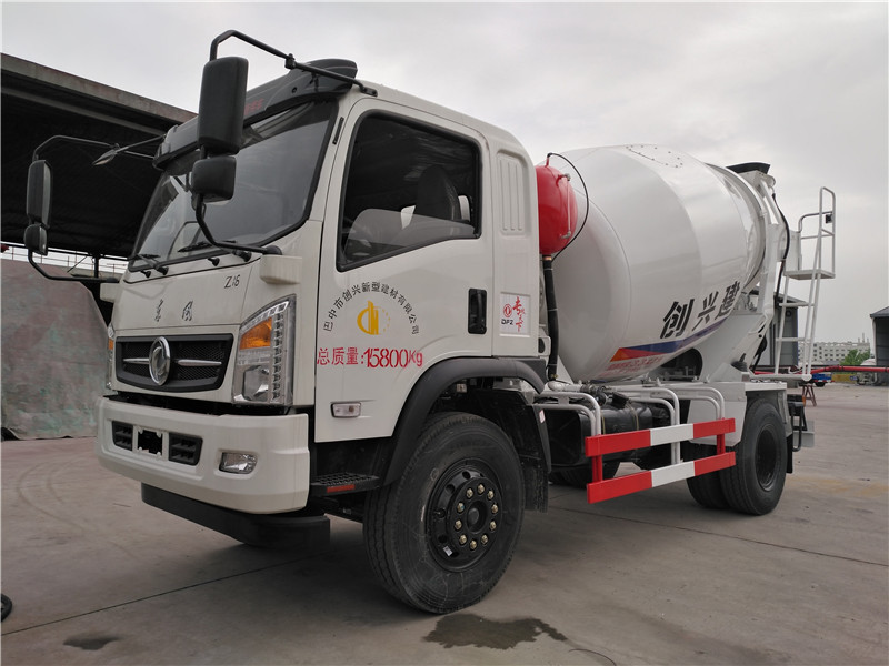 東風六方攪拌車