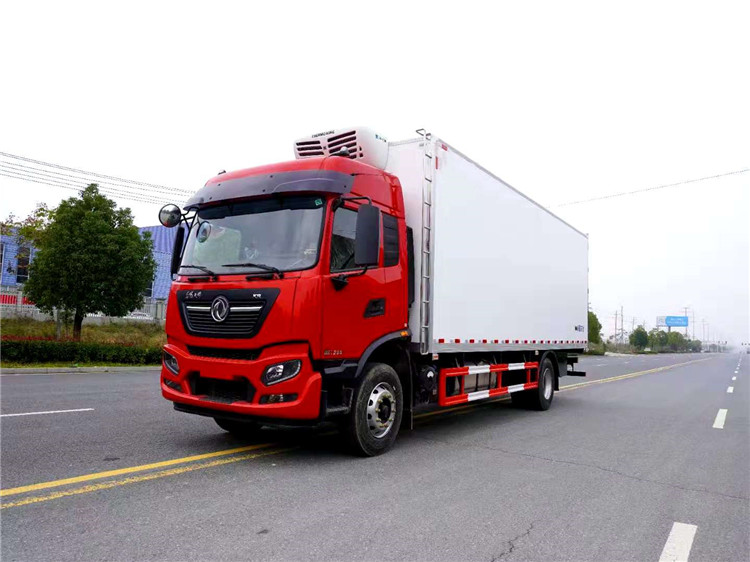 東風天錦國六7米8冷藏車
