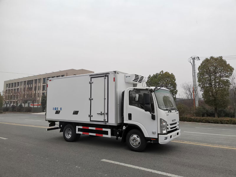慶鈴五十鈴KV100 4米2冷藏車