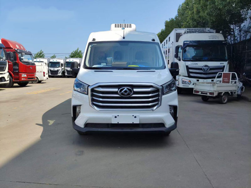 上汽大通小型面包冷藏車