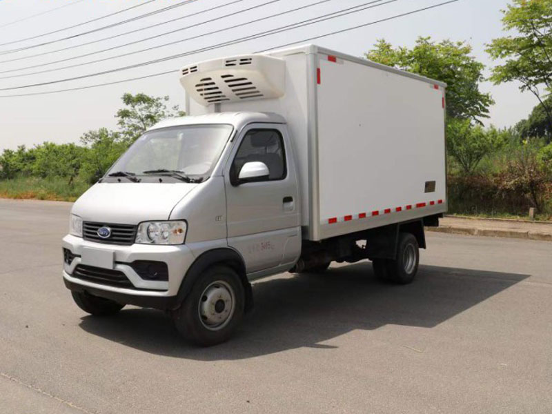 開瑞3.2米小型冷藏車