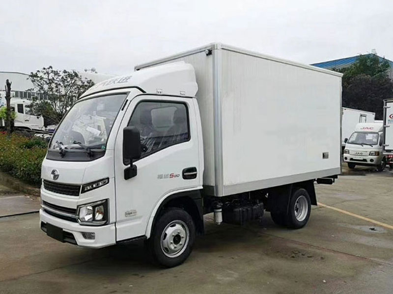 國六躍進S80柴油小型冷藏車