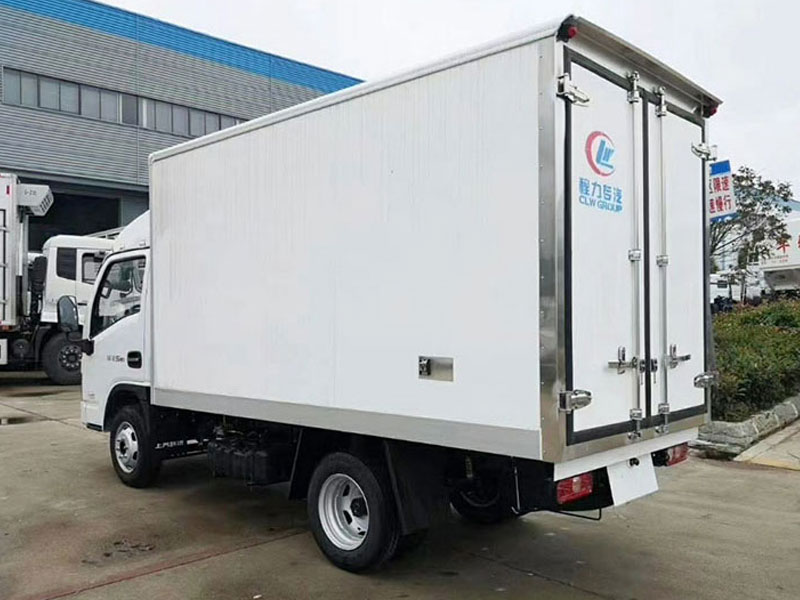 國六躍進S80柴油小型冷藏車