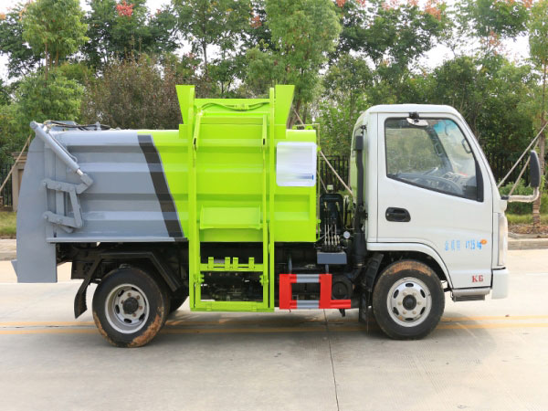 國六凱馬3方餐廚垃圾車
