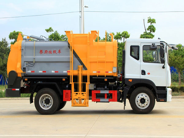國六東風(fēng)D9 9.5方餐廚廂式垃圾車