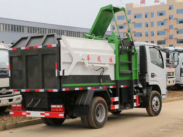 國六東風小多利卡5方掛桶垃圾車