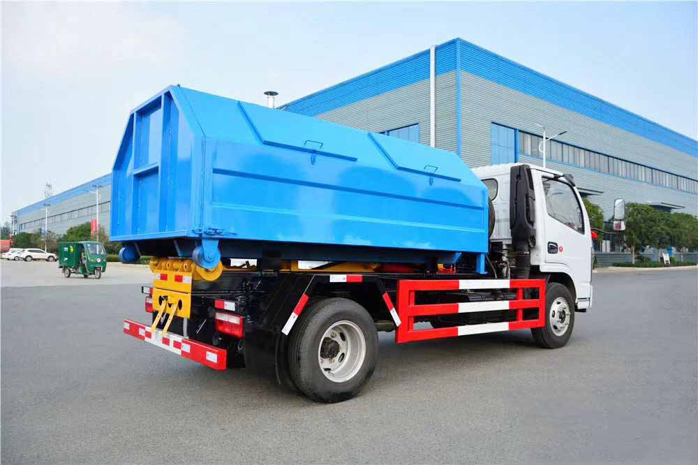 國(guó)六5方東風(fēng)D6勾臂垃圾車(chē)