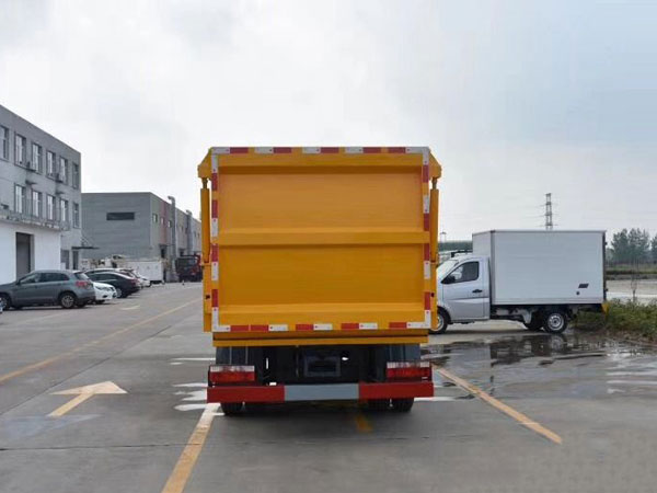 國六7方藍牌東風D6側裝壓縮垃圾車