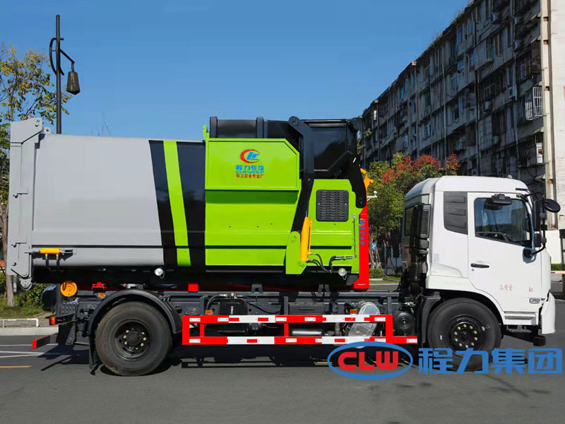 程力集團國六東風天錦鉤臂垃圾車