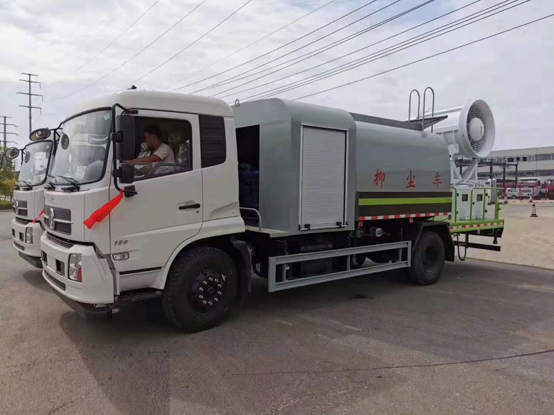 東風天錦多功能抑塵車