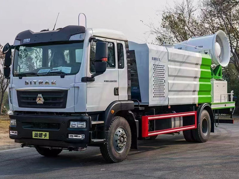 國六重汽汕德卡多功能抑塵車