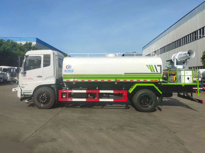 國六東風天錦14方灑水車